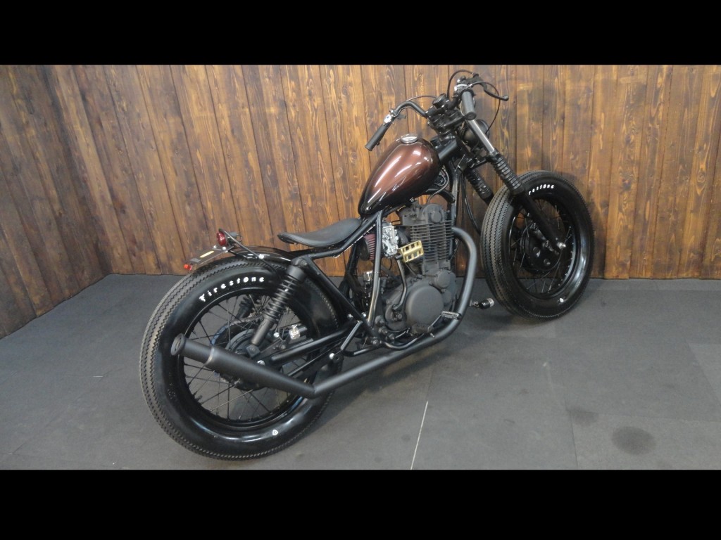 t*c様 SR400 ガソリンタンク マットブラック（自家塗装） DIY塗装 