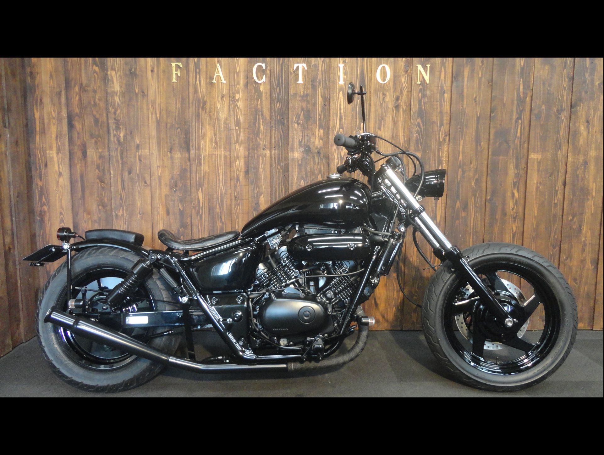 マグナ250 MC29 ブラック マグナ250 MC29 走行距離7，432km 始動動画 